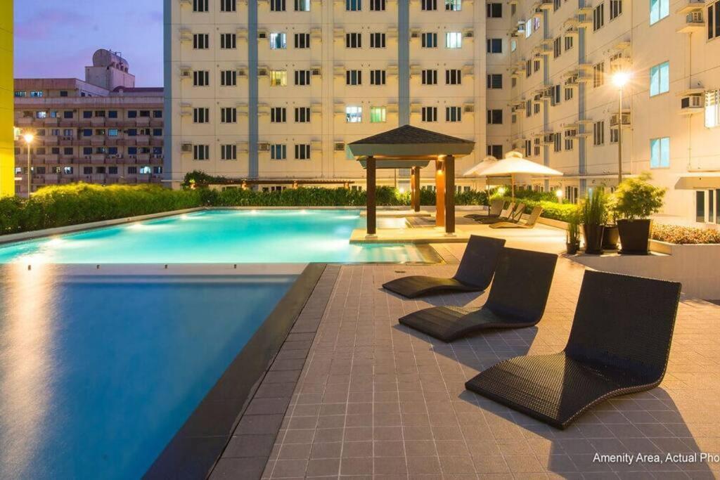 Huge A2J Executive Luxury 1Br Suite Near Abs Cbn, Gma Manila Exteriör bild