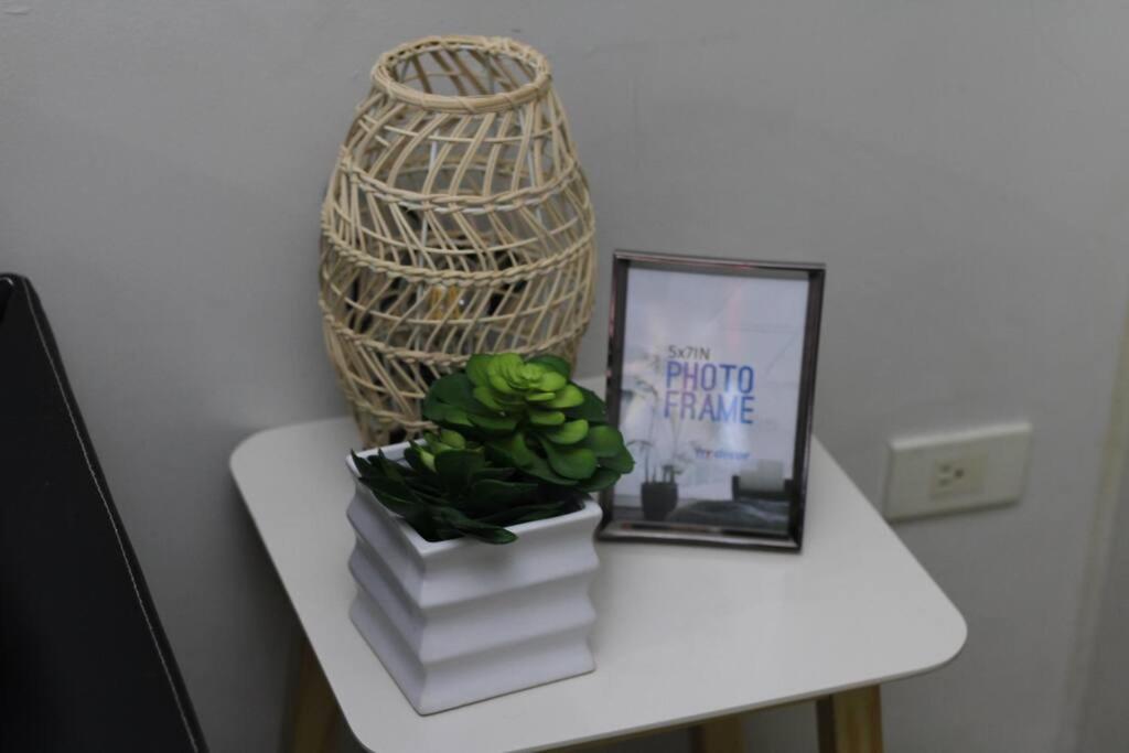Huge A2J Executive Luxury 1Br Suite Near Abs Cbn, Gma Manila Exteriör bild