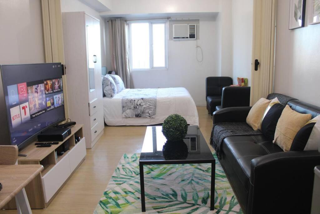 Huge A2J Executive Luxury 1Br Suite Near Abs Cbn, Gma Manila Exteriör bild