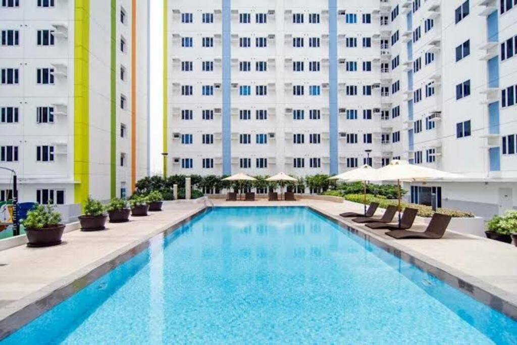 Huge A2J Executive Luxury 1Br Suite Near Abs Cbn, Gma Manila Exteriör bild